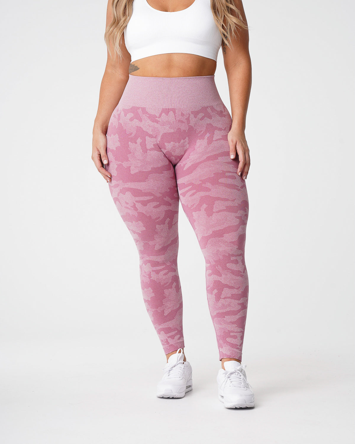 Pastel Pink Camo Seamless Leggings