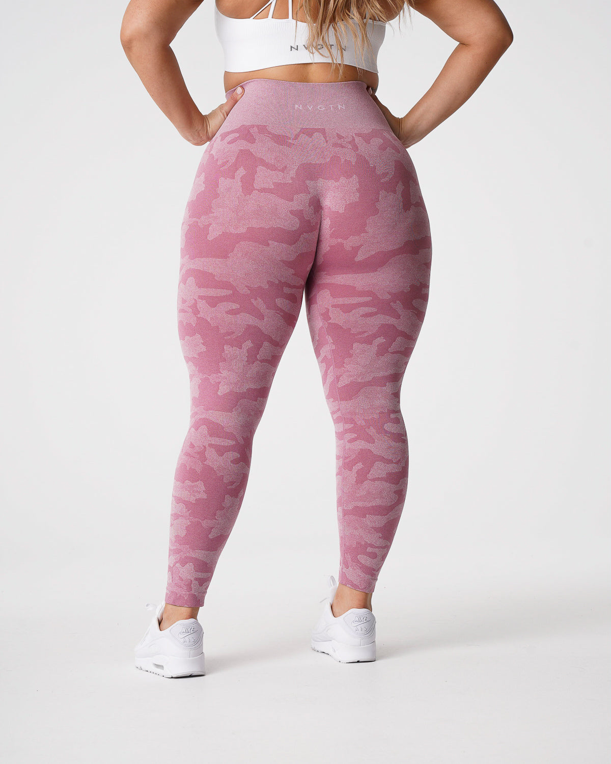 Pastel Pink Camo Seamless Leggings