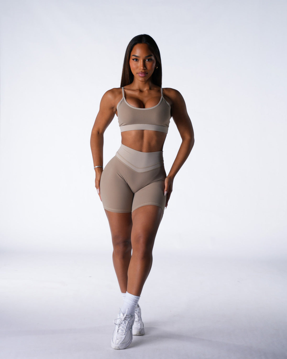 Canvas Aera Form Shorts