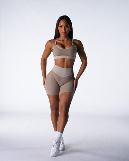 Canvas Aera Form Shorts
