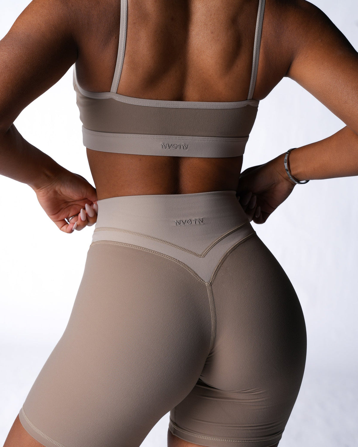 Canvas Aera Form Shorts