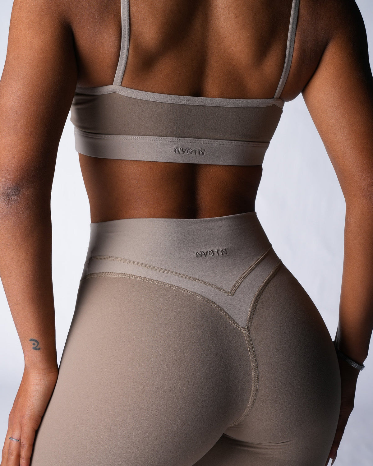 Canvas Aera Form Leggings