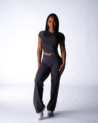 Carbon Aera Straight Leg Pants