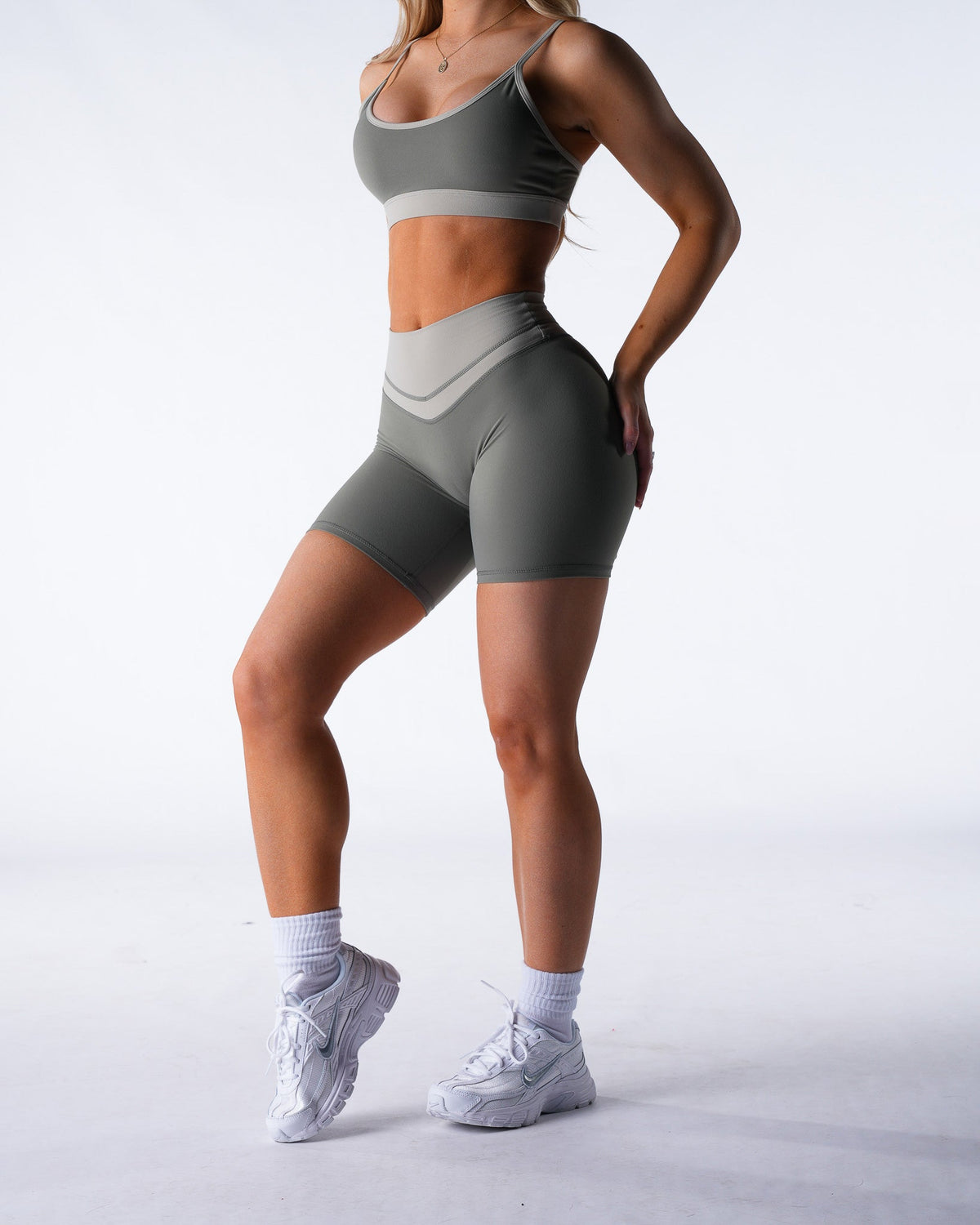 Aspen Aera Form Shorts
