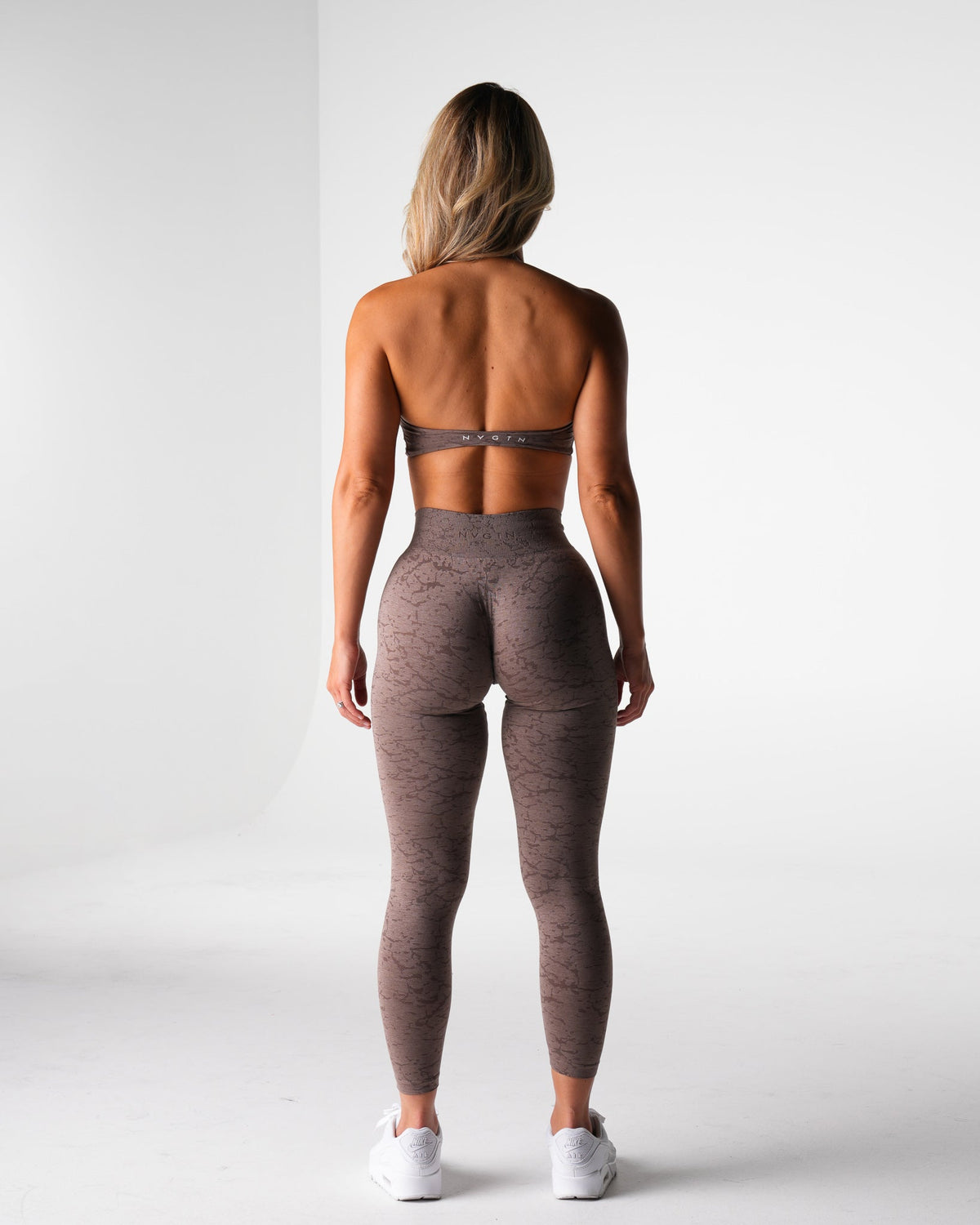 Oak Breakthrough Stunner Seamless Halter Bra